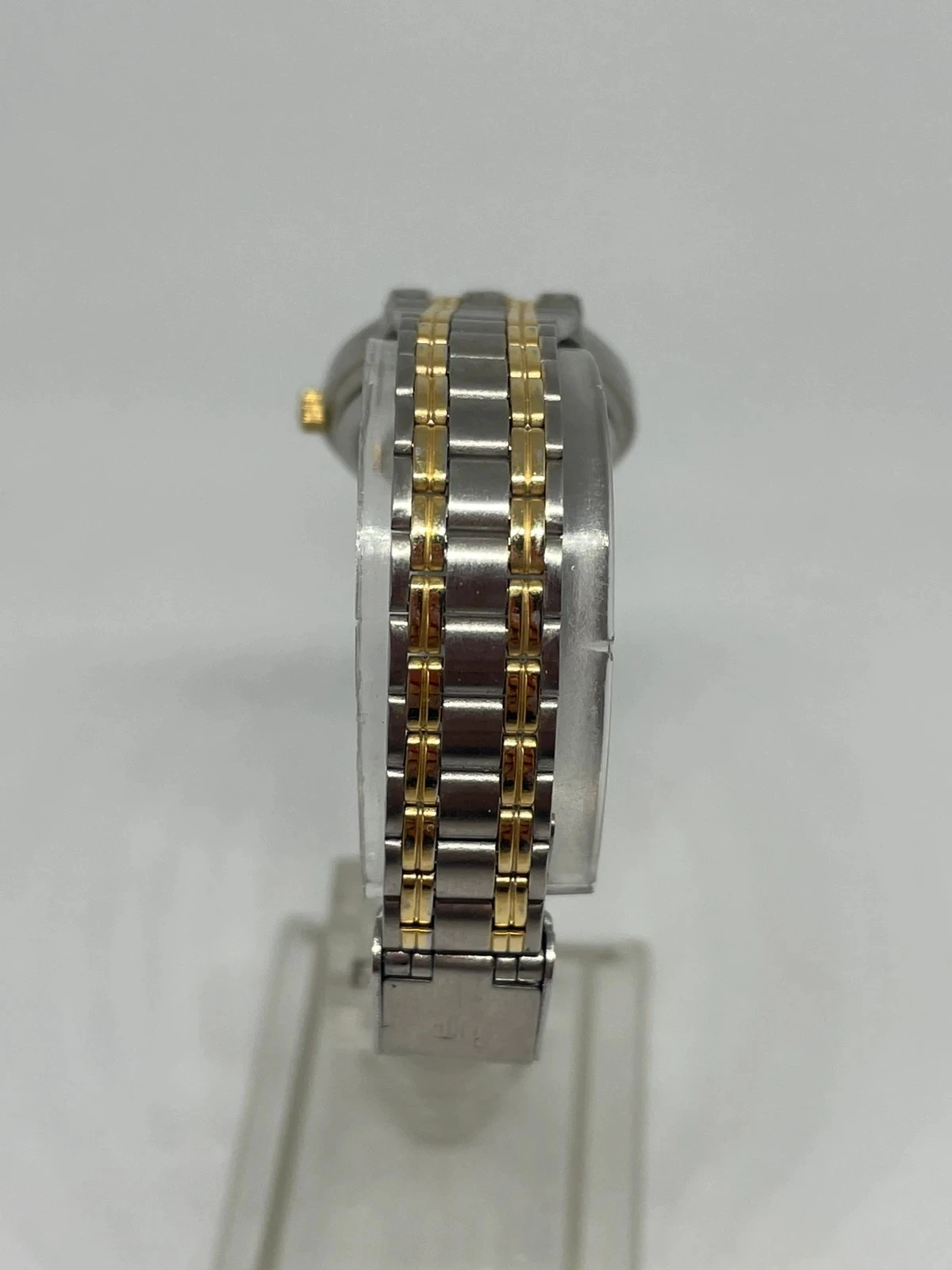 Reloj LIP Classics Quartz mujer | Bicolor dorado y acero, vintage elegante – photo 5
